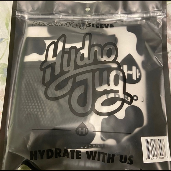 Hydrojug cow sleeve